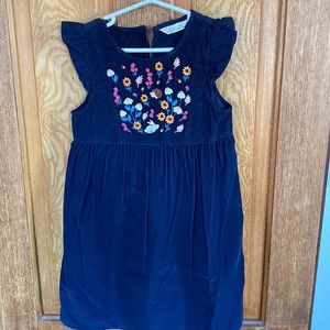 Nwot Beebay size 8 corduroy dress with embroidery
